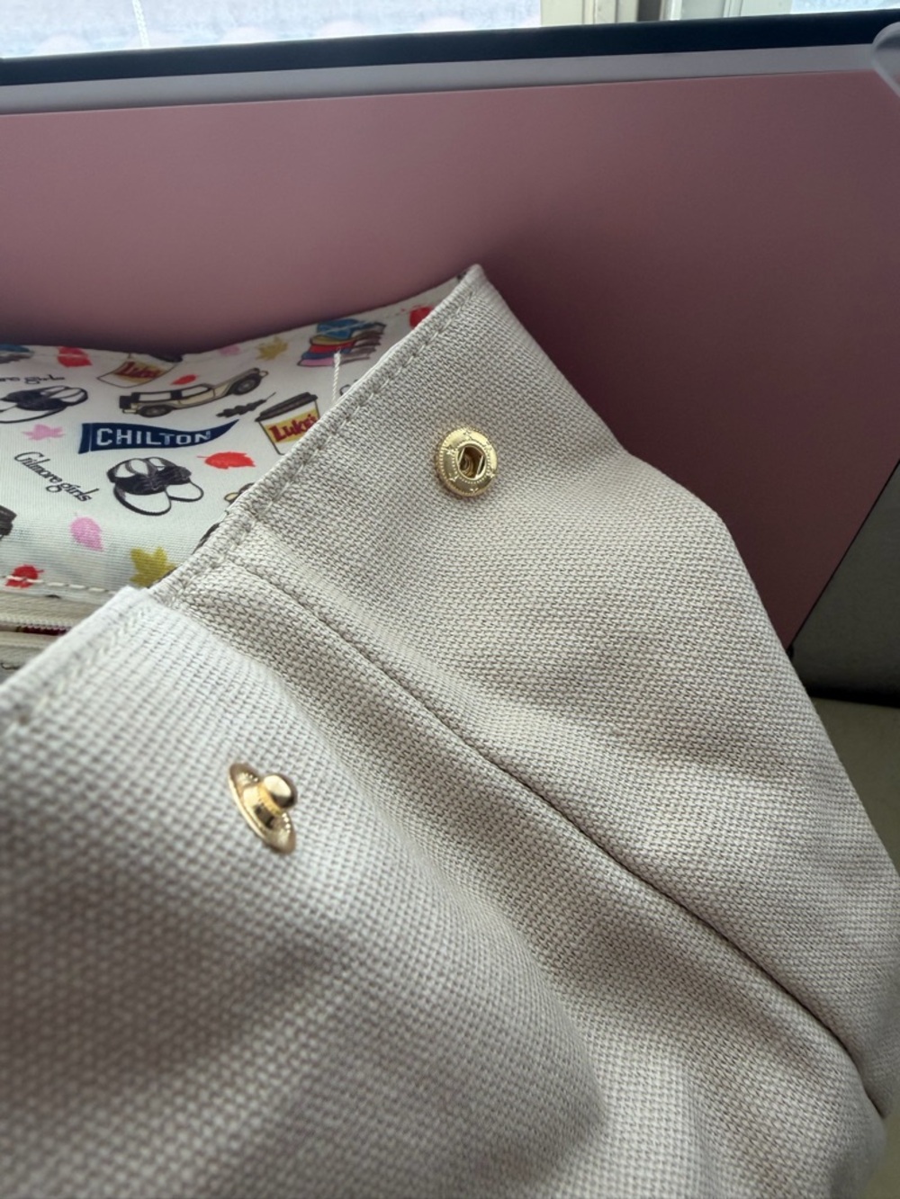 Gilmore Girls Stars Hollow Backpack with Patches and Printed Lining - Picture 8 of 10